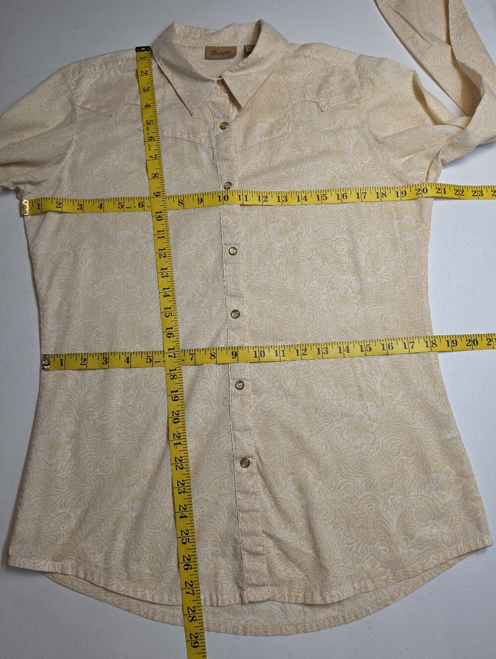 Wrangler Neutral Beige Tropical Hibiscus Floral Pearl Snap Long Sleeve Shirt - Picture 7 of 8